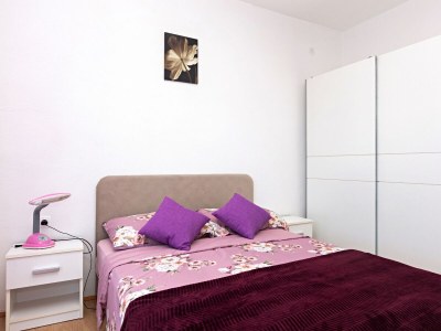 Apartment Two bedroom apartment with balcony Pirovac, Šibenik A-13263-b - Outdoor photo 26