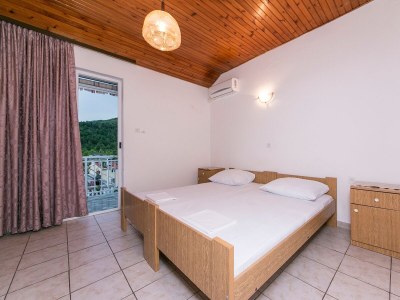 Apartment Two bedroom apartment with balcony Podaca, Makarska A-4734-b in Podaca - Apartment