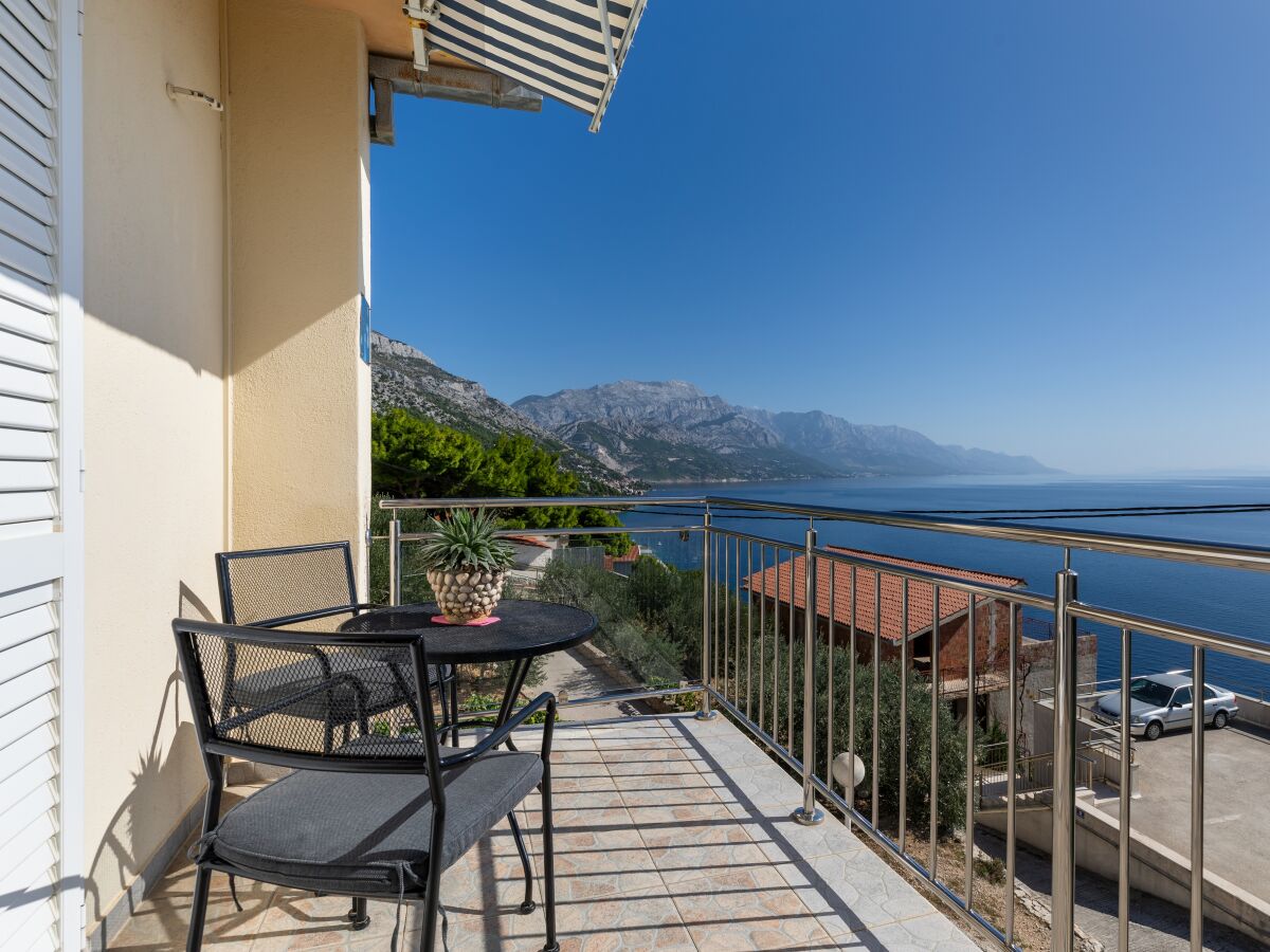 Apartment One bedroom apartment with balcony and sea view Marušići, Omiš A-1131-b