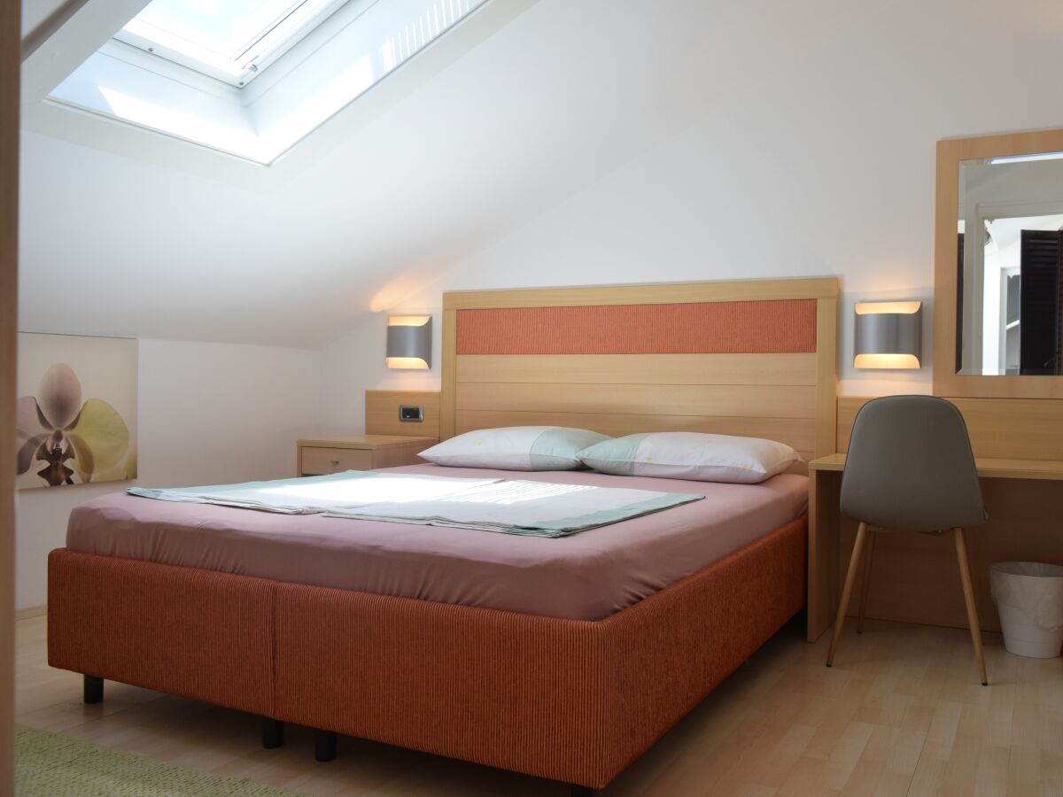 Apartment Three bedroom apartment near beach Barbat, Rab A-4973-a - Outdoor photo 4