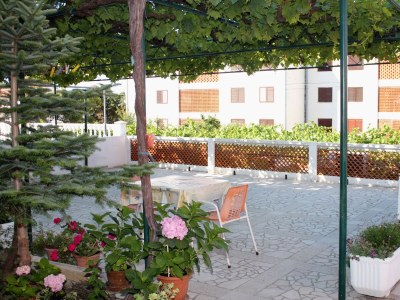 Holiday room with terrace Palit, Rab S-5061-a - Outdoor photo 5