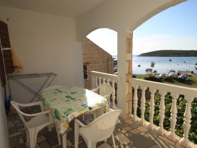Apartment Two bedroom apartment near beach Rukavac, Vis A-1154-c in Vis - Apartment