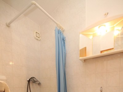 Apartment Two bedroom apartment near beach Rukavac, Vis A-1154-d - Outdoor photo 15