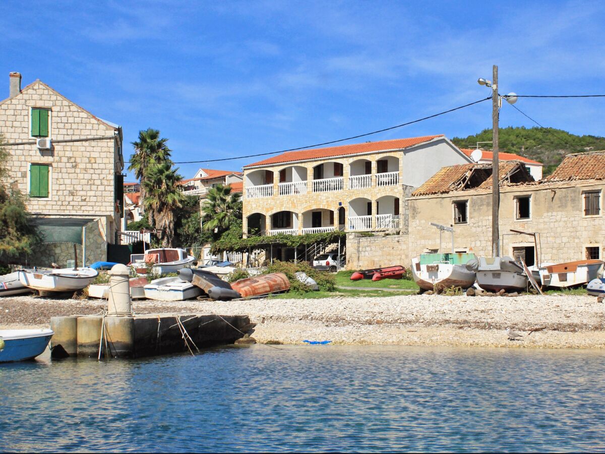 Apartment Two bedroom apartment near beach Rukavac, Vis A-1154-e - Outdoor photo 2