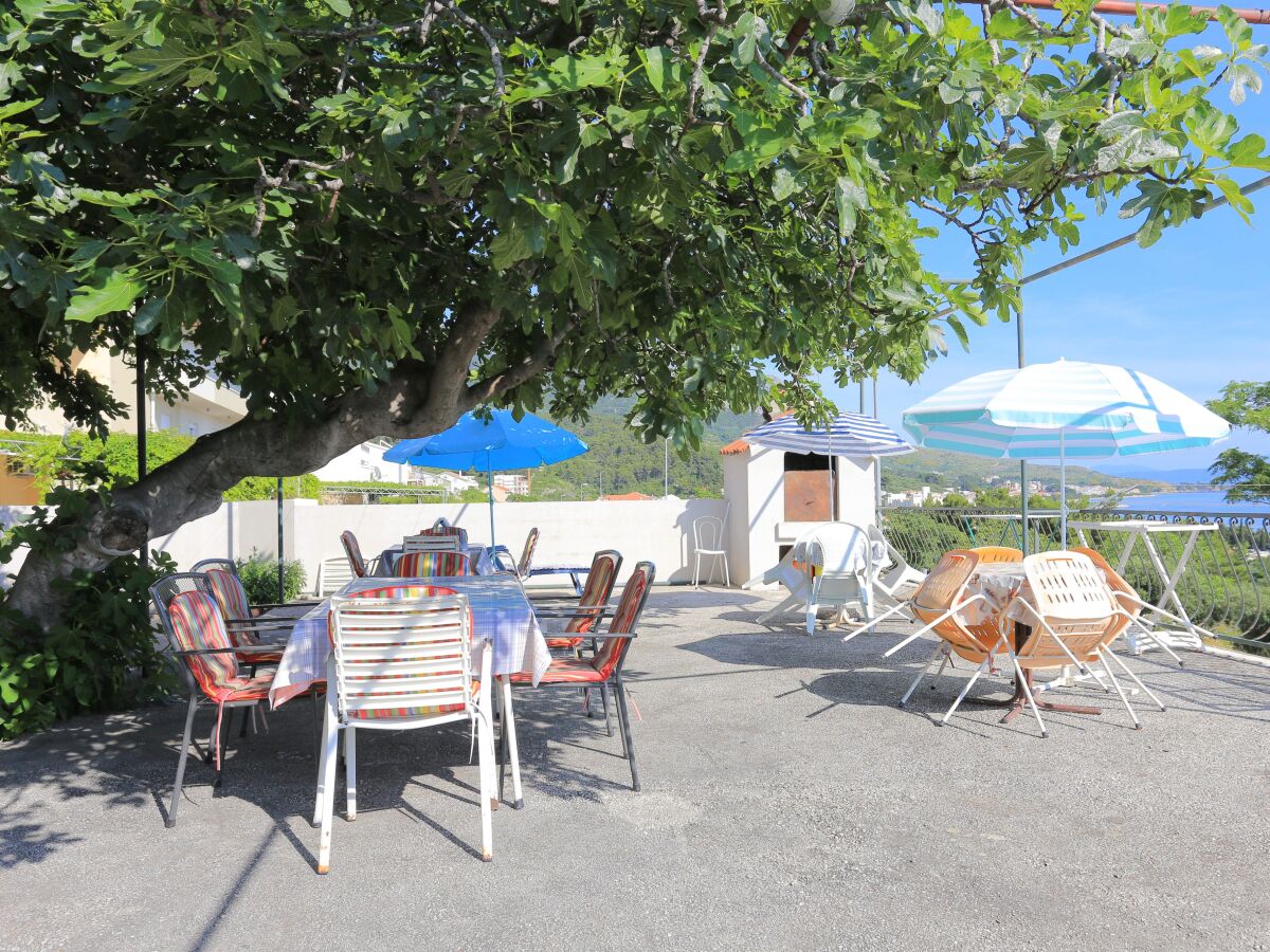 Holiday room Apartments and rooms with parking space Tučepi, Makarska - 5263 - Apartments and rooms with parking space Tučepi, Makarska - 5263 - Outdoor photo 4