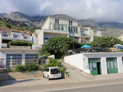 Holiday room Apartments and rooms with parking space Tučepi, Makarska - 5263 - Apartments and rooms with parking space Tučepi, Makarska - 5263 in Tučepi - Holiday room