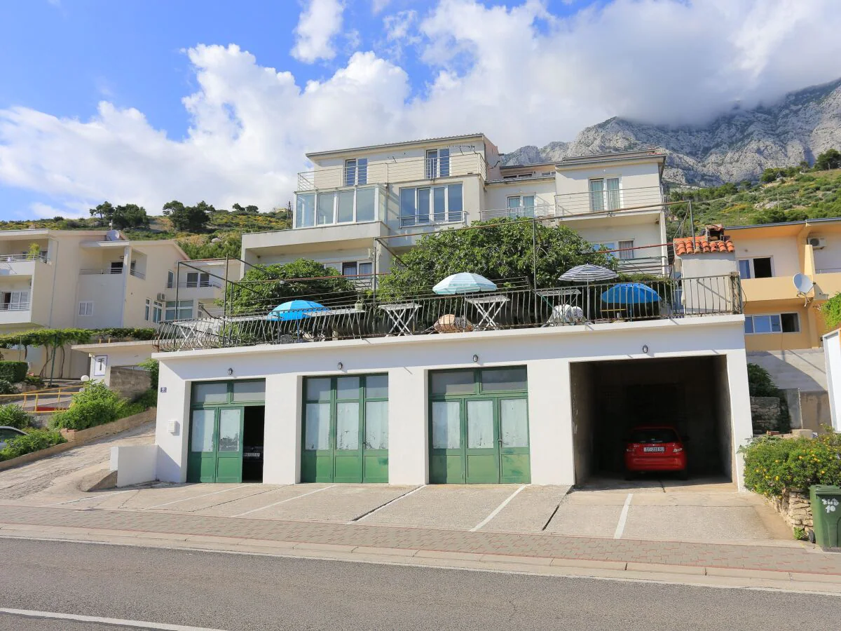 Holiday room Apartments and rooms with parking space Tučepi, Makarska - 5263 - Apartments and rooms with parking space Tučepi, Makarska - 5263 - Outdoor photo 3