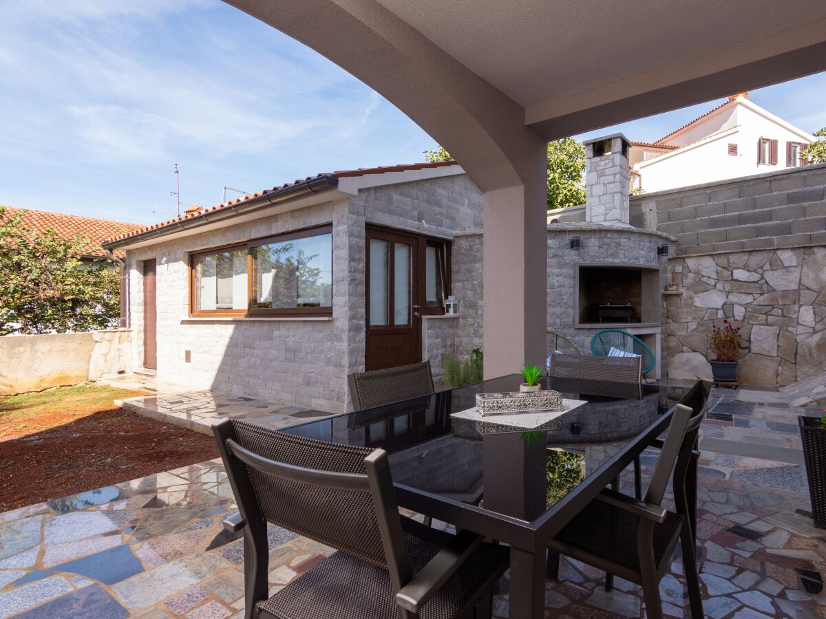 Apartment Two bedroom apartment with terrace Medulin A-2274-c