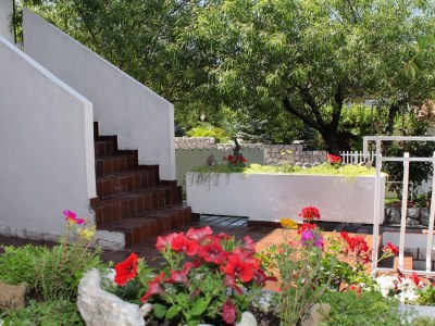 Apartment Two bedroom apartment with terrace Baška, Krk A-5430-b - Outdoor photo 8