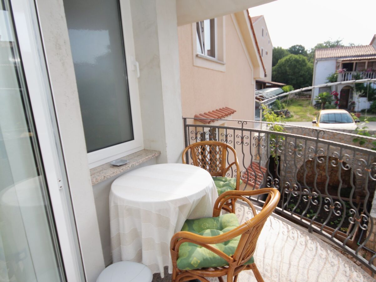 Apartment One bedroom apartment with terrace Njivice, Krk A-5458-d