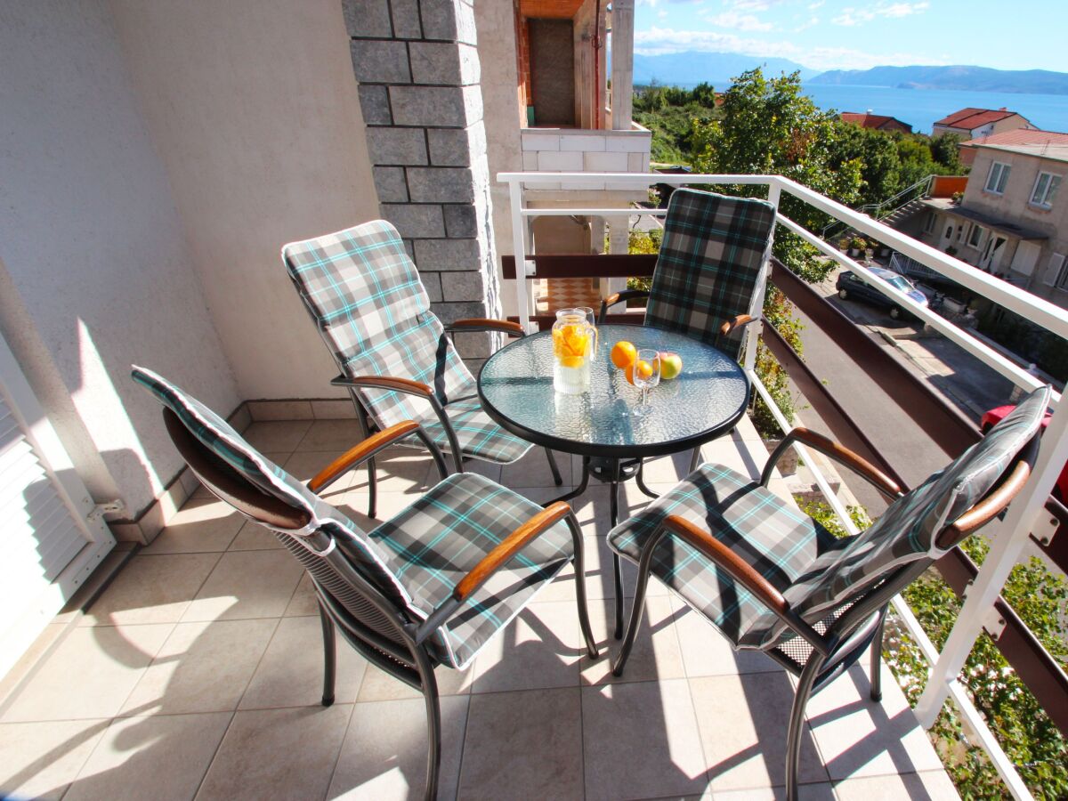 Apartment One bedroom apartment with terrace and sea view Crikvenica A-5553-e
