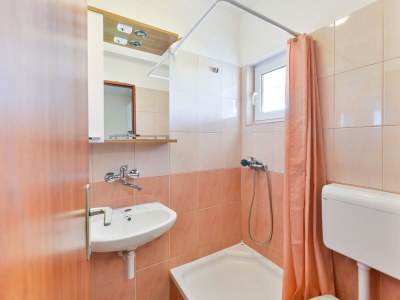 Apartment One bedroom apartment with balcony and sea view Bibinje, Zadar A-5786-b - Outdoor photo 19