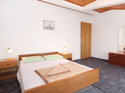 Apartment Two bedroom apartment with terrace and sea view Vrsi - Mulo, Zadar A-5796-a in Vrsi - Apartment