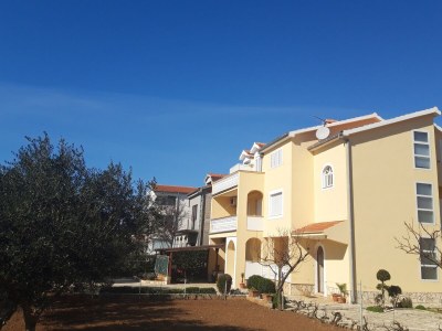 Apartment Two bedroom apartment with terrace and sea view Vrsi - Mulo, Zadar A-5796-a - Outdoor photo 2