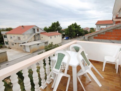 Apartment Two bedroom apartment with terrace and sea view Vrsi - Mulo, Zadar A-5796-a - Outdoor photo 7