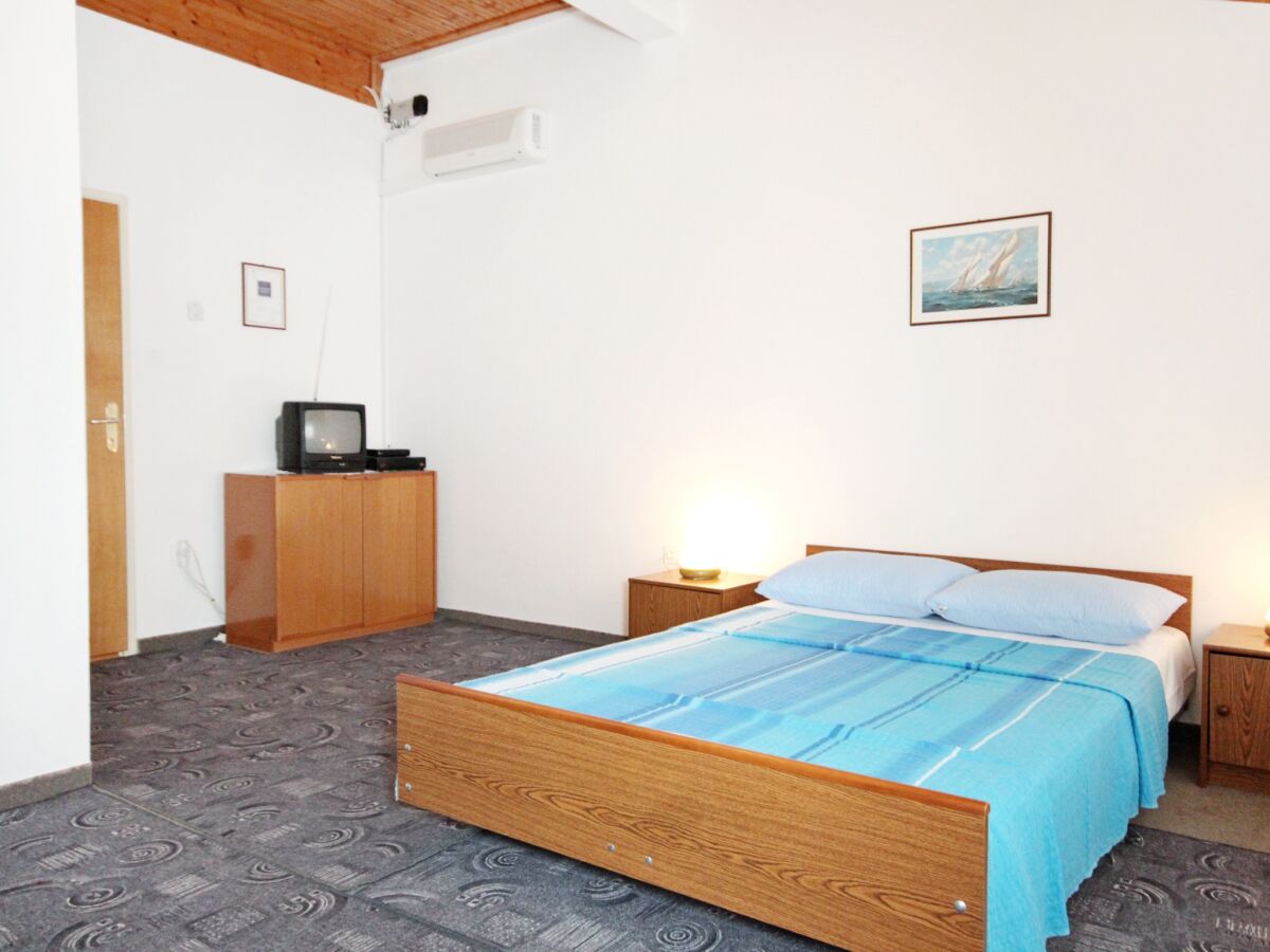 Apartment Studio flat with balcony and sea view Vrsi - Mulo, Zadar AS-5796-a