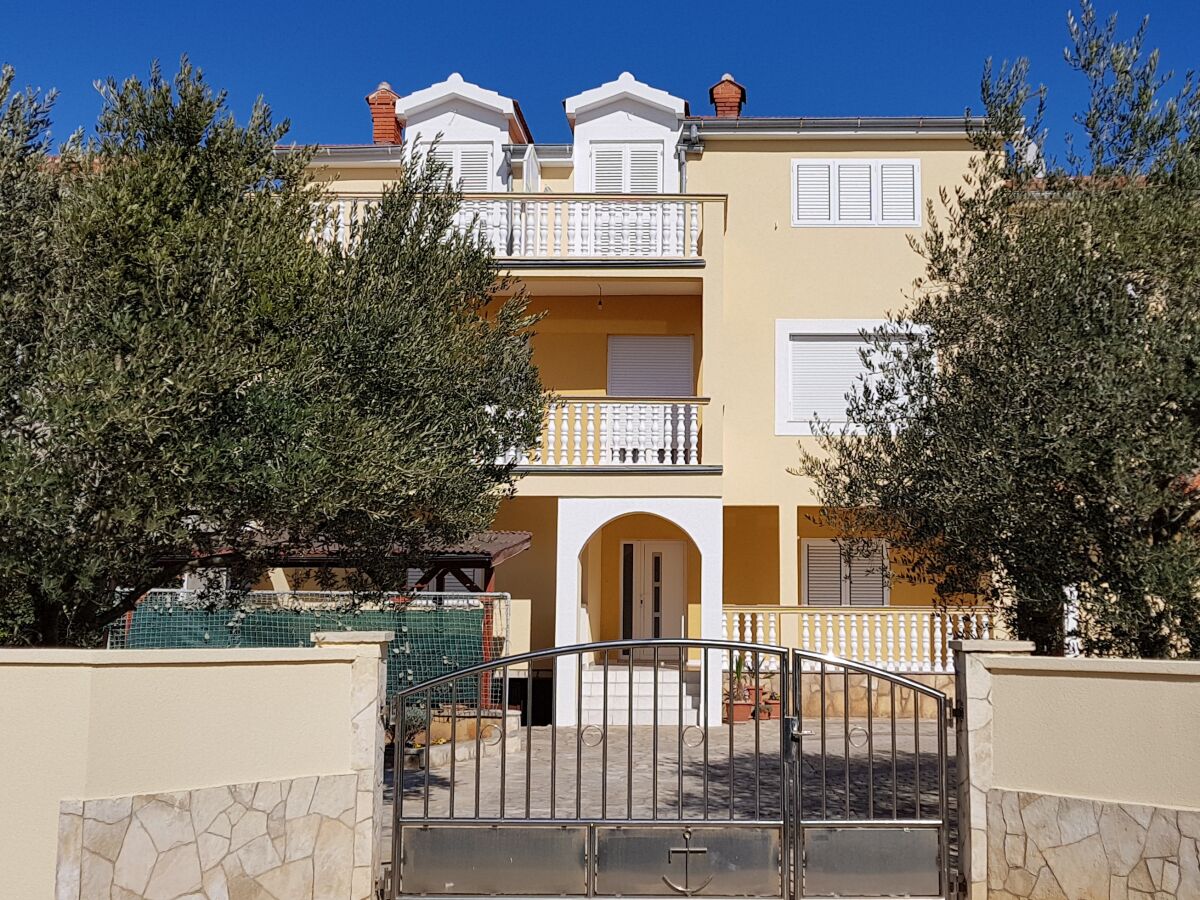 Apartment Studio flat with balcony and sea view Vrsi - Mulo, Zadar AS-5796-a - Outdoor photo 2