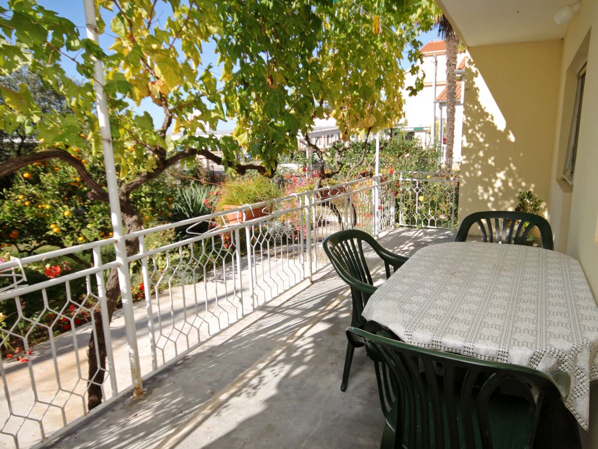 Apartment Two bedroom apartment with terrace Sukošan, Zadar A-5802-b