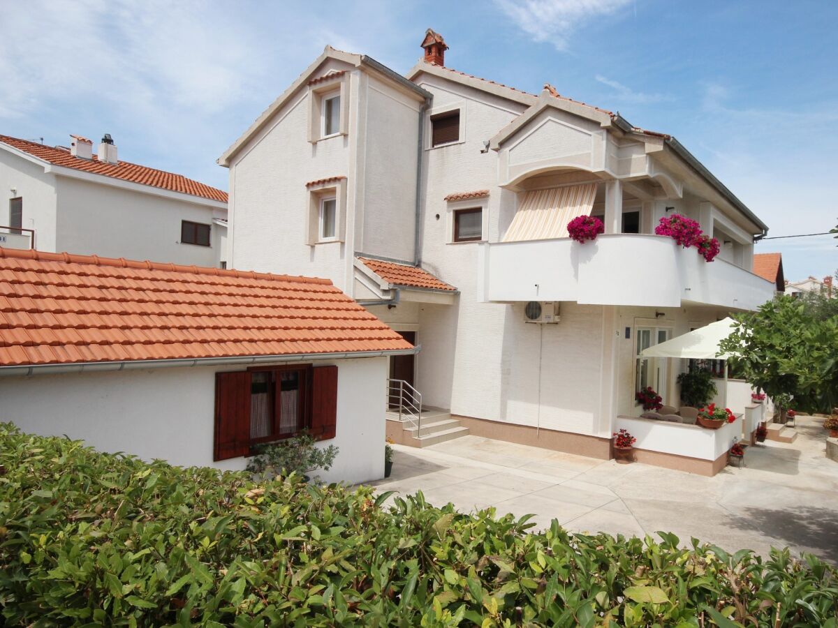 Apartment One bedroom apartment with terrace Zadar - Diklo, Zadar A-5875-a