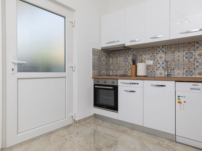 Apartment Two bedroom apartment with terrace and sea view Pisak, Omiš A-5975-a - Outdoor photo 14