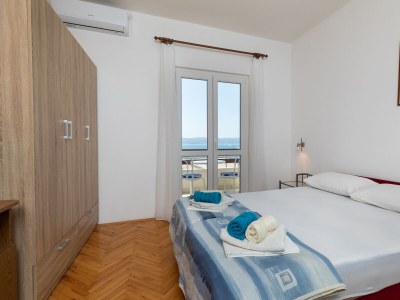Apartment Two bedroom apartment with terrace and sea view Pisak, Omiš A-5975-a - Outdoor photo 16