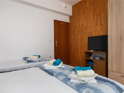 Apartment Two bedroom apartment with terrace and sea view Pisak, Omiš A-5975-a - Outdoor photo 18