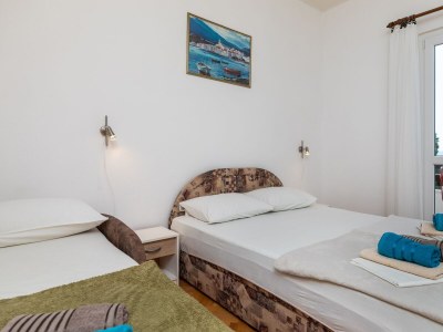 Apartment One bedroom apartment with balcony and sea view Pisak, Omiš A-5975-b - Outdoor photo 13