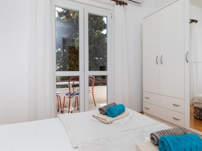 Apartment One bedroom apartment with balcony and sea view Pisak, Omiš A-5975-b - Outdoor photo 16