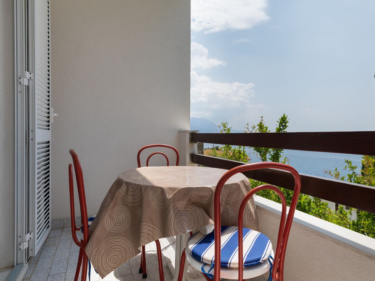Apartment One bedroom apartment with terrace and sea view Pisak, Omiš A-5975-c