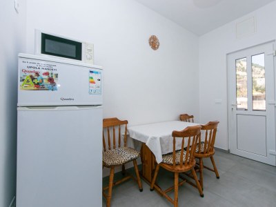 Apartment One bedroom apartment with terrace and sea view Pisak, Omiš A-5975-c - Outdoor photo 10