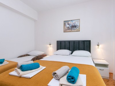 Apartment One bedroom apartment with terrace and sea view Pisak, Omiš A-5975-c - Outdoor photo 16