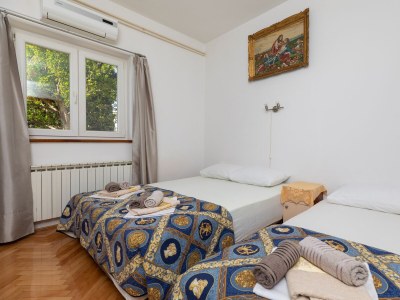 Apartment Two bedroom apartment with terrace and sea view Pisak, Omiš A-5975-f - Outdoor photo 10