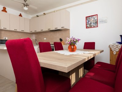 Apartment Two bedroom apartment with terrace and sea view Pisak, Omiš A-5975-f - Outdoor photo 14