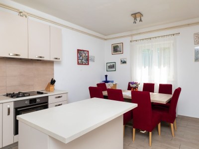 Apartment Two bedroom apartment with terrace and sea view Pisak, Omiš A-5975-f - Outdoor photo 15