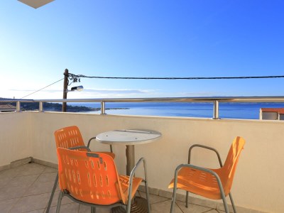 Apartment Three bedroom apartment with terrace and sea view Mali Rat, Omiš A-7482-b in Dugi Rat - Apartment