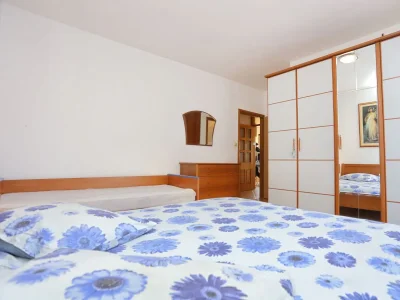 Apartment Three bedroom apartment with terrace and sea view Mali Rat, Omiš A-7482-b - Outdoor photo 19