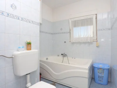 Apartment Three bedroom apartment with terrace and sea view Mali Rat, Omiš A-7482-b - Outdoor photo 26