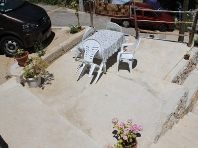 Apartment Two bedroom apartment with terrace Valun, Cres A-8081-a - Outdoor photo 6