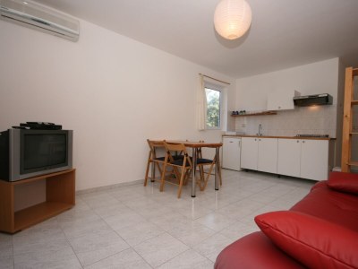 Apartment Two bedroom apartment with terrace Mandre, Pag A-6405-d - Outdoor photo 9