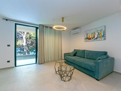 Apartment One bedroom apartment near beach Brela, Makarska A-6007-e - Outdoor photo 8