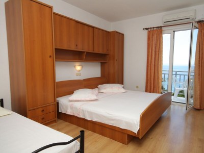 Apartment Studio flat with balcony and sea view Brela, Makarska AS-6895-c - Outdoor photo 23