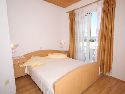 Holiday room with balcony and sea view Brela, Makarska S-6895-a - Outdoor photo 19