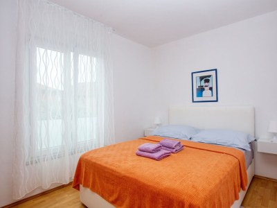 Apartment Two bedroom apartment with terrace Pirovac, Šibenik A-15320-b - Outdoor photo 19