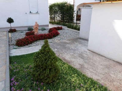 Apartment Two bedroom apartment with terrace Pirovac, Šibenik A-15320-d - Outdoor photo 7