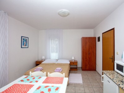 Apartment Studio flat with terrace Pirovac, Šibenik AS-15320-b - Outdoor photo 16