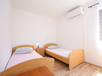 Apartment One bedroom apartment with terrace and sea view Slatine, Čiovo A-16131-b - Outdoor photo 19