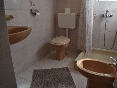 Apartment Comfortable and spacious apartment with terrace Rab A-12383-a - Outdoor photo 27