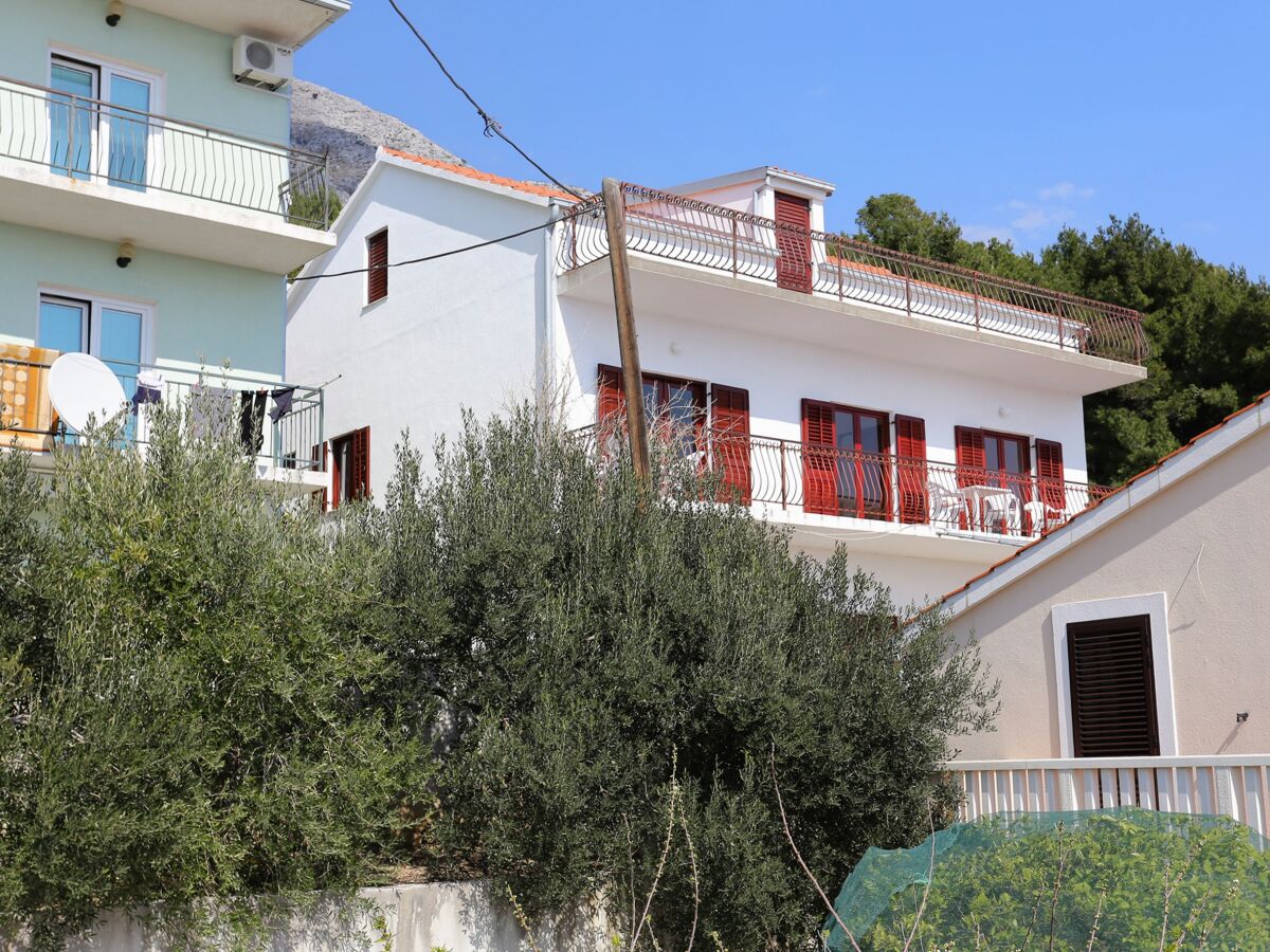 Apartment Three bedroom apartment with balcony and sea view Lokva Rogoznica, Omiš A-10358-a - Outdoor photo 2