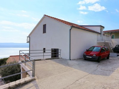 Apartment Three bedroom apartment with balcony and sea view Lokva Rogoznica, Omiš A-10358-a - Outdoor photo 8