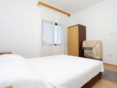 Apartment Three bedroom apartment with balcony and sea view Lokva Rogoznica, Omiš A-10358-a - Outdoor photo 16